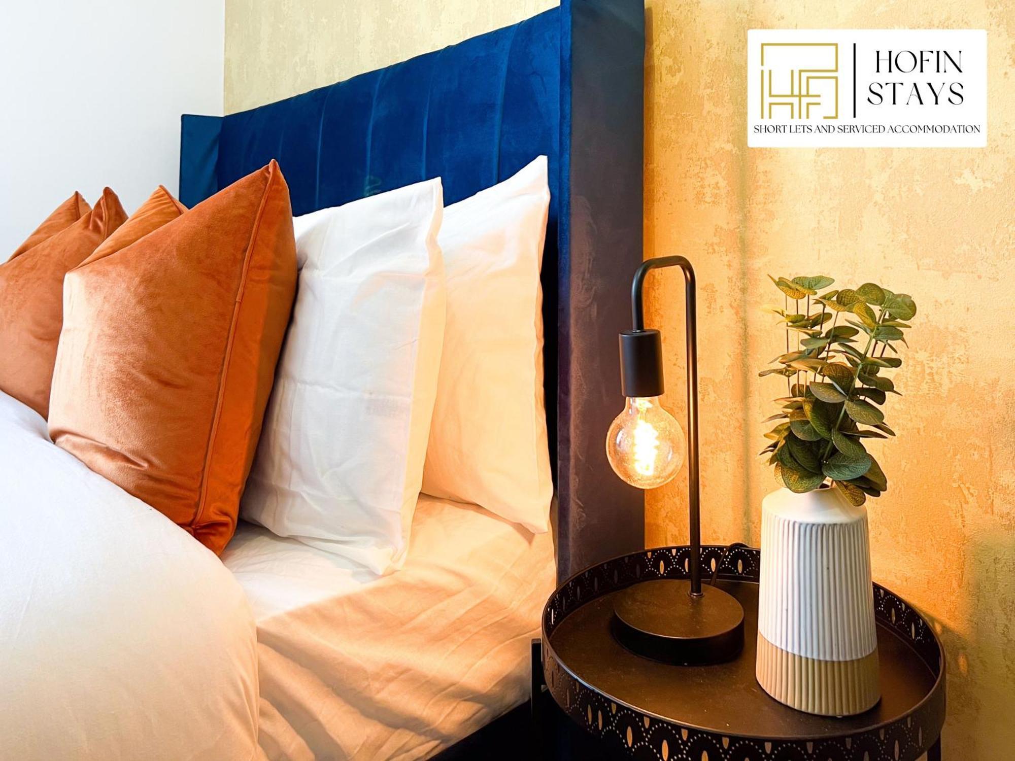 Apartment Last-minute Reserve L Premium On 2 Double Bed For 6 Guests L Deals L Hofin Short Lets & Serviced London