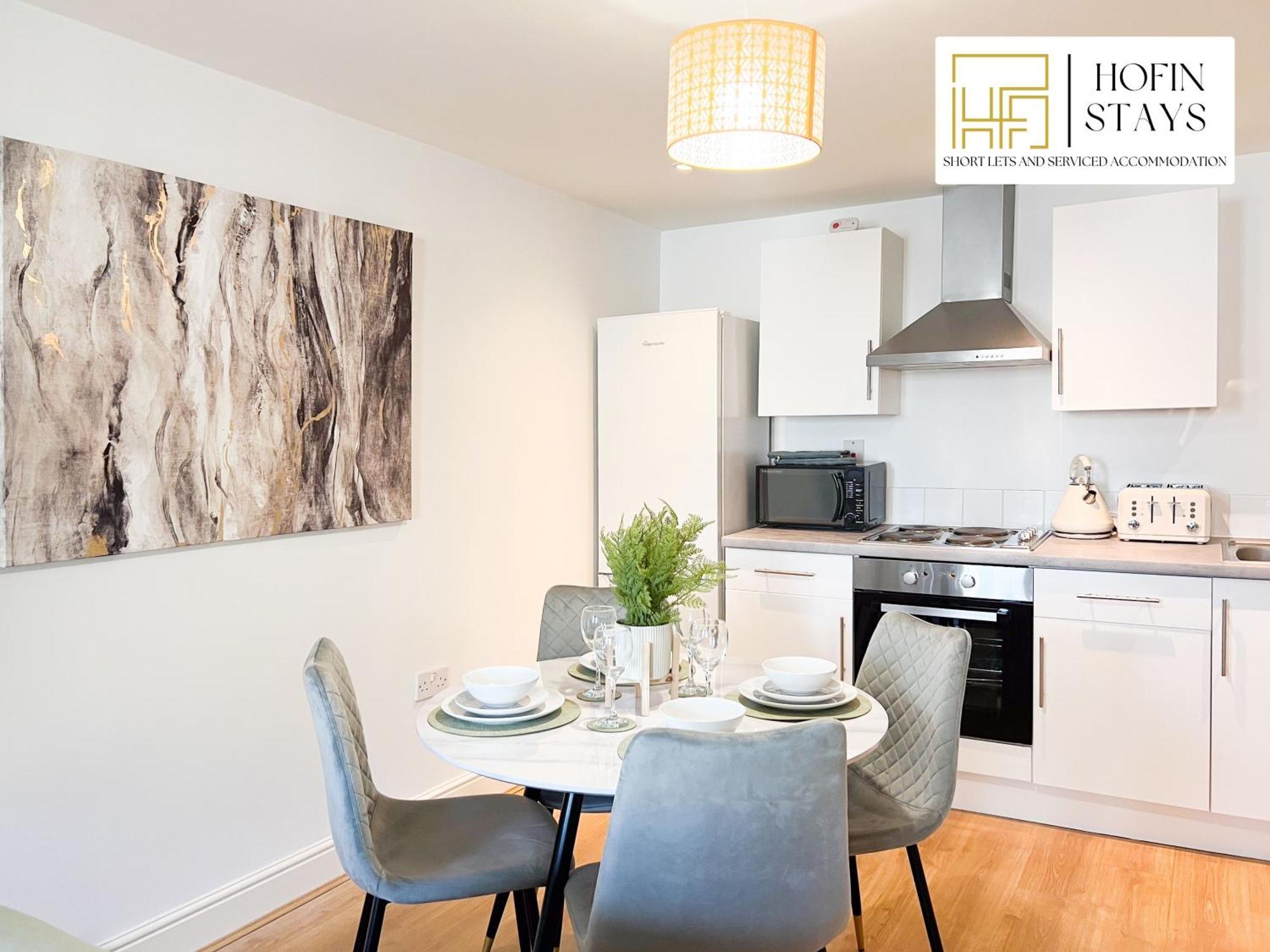 Last-minute Reserve L Premium On 2 Double Bed For 6 Guests L Deals L Hofin Short Lets & Serviced Apartment London